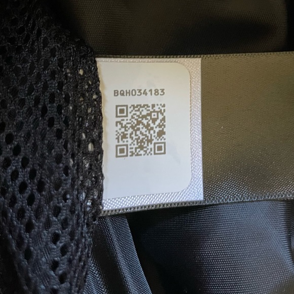 The North Face Men’s Up & Over Anorak Pullover Jacket In Black - Picture 8 of 9